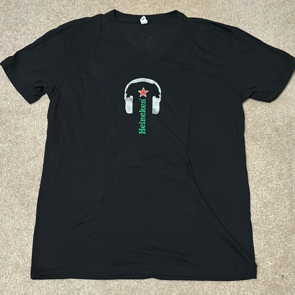 Heineken V Neck T-Shirt, Size Large, Great Condition!